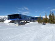 Explorer Gondola - 10pers. Gondola lift with seat heating (monocable circulating ropeway)