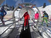 Covered Almenwelt magic carpet with intermediate exit