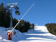 Snowmaking in the Rangger Köpfl ski area in Oberperfuss
