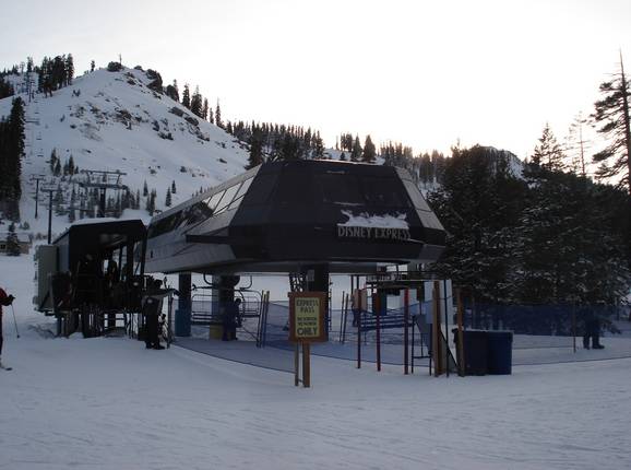 Mt. Disney Express - 4pers. High speed chairlift (detachable)