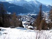 Chairlift with accommodations in Bellwald