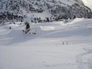 Beginner area near the mountain station of the Rofan cable car at the Wasserboden-Skihaserllift