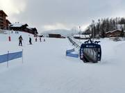 Beginner area Tignes 1800 with free conveyor belts