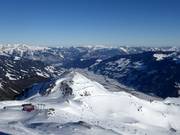 View of the ski resort of Hochzillertal from the Wimbachexpress mountain station