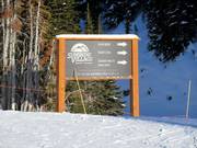Slope signage in the Sunshine Village ski area