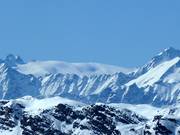 The glacier about 40 km as the crow flies from the Trois Vallées ski area