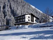 The Hotel St. Hubertus is located right on the slopes.