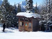 Well-maintained restrooms in the ski area