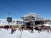 Verdons - 8pers. Gondola lift (monocable circulating ropeway)