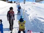 At the platter lift, special attention is paid to children.