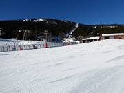 Practice slope with conveyor belts in Les Angles