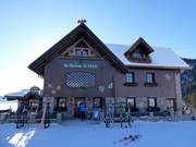 Mountain hut tip Baita al Pignau