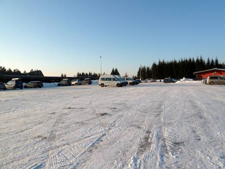 Western Ore Mountains: access to ski resorts and parking at ski resorts – Access, Parking Schöneck (Skiwelt)