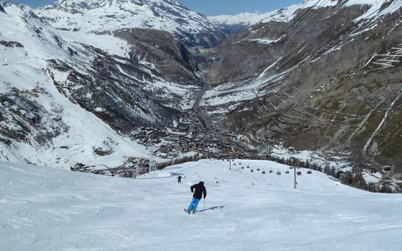 Glacier ski resort in France