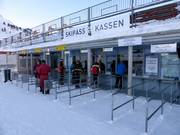 Well-maintained ticket offices at Salober (Schröcken)