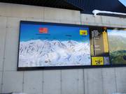 Updated information and piste map at the middle station of the Spieljochbahn lift