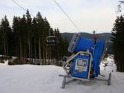 Snowmaking on the ski route