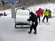 When it snows, the seats are brushed off.