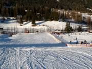 Wide and easy slope to the valley station
