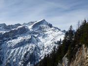 View towards Hochalm and Osterfelderkopf below the Alpspitze