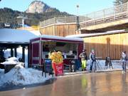 Food truck next to the Jagdhof