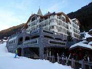 5-star hotel Schlosshotel directly on the slope in Ischgl