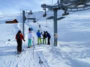 At the drag lift, the bar is handed to you.