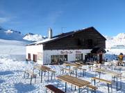 Mountain hut tip Bar du Lac