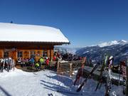 Mountain hut tip Vierlauchenhütte