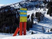 Slope signposting in the ski resort of Lagorai