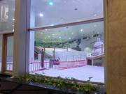 View from the shopping center into the snow hall
