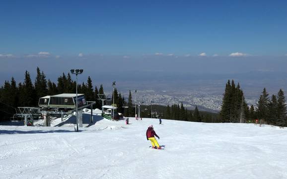 Skiing near Sofia (София)