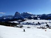Magnificent panorama at the Mezdi chairlift on the Seiser Alm
