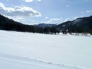 Angerlift slope with a view towards Riedberg Pass