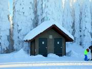 Sanitary facilities in the middle of the ski area