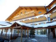 Hotel Schwarzhorn in the middle of the ski resort