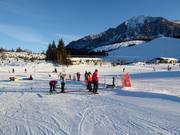 Conveyor belt of the ski school