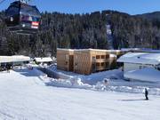 Tirol Lodge at the valley station in Ellmau