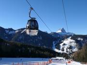 Miara - 8pers. Gondola lift (monocable circulating ropeway)