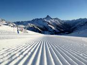 Perfectly groomed slope in Warth-Schröcken