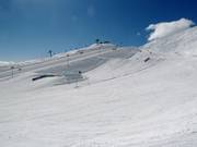 There is an easy slope next to the snowpark.