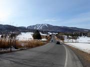 Drive from the highway to the ski resort of Bromont