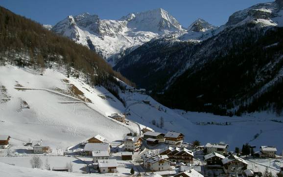 Skiing in the Venediger Group