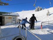 At the drag lift, the bar is always handed to you.