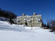 Accommodation directly on the slopes of the Bromont ski area