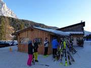 Après-ski bar in Pecol