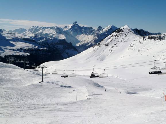 Wide slopes and wide lifts in Flaine