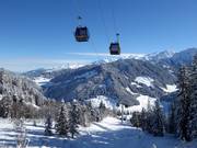 Dorfbahn Gerlos II - 10pers. Gondola lift with seat heating (monocable circulating ropeway)