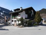 Mountain hut tip Madrisa-Mia