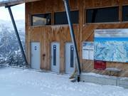 Well-maintained sanitary facilities in the ski area